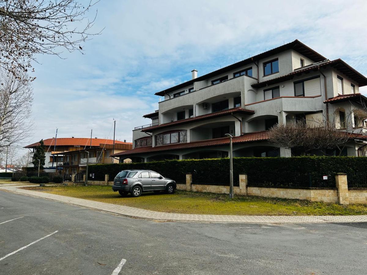 Pannaroza Apartman 巴拉通雷勒 外观 照片